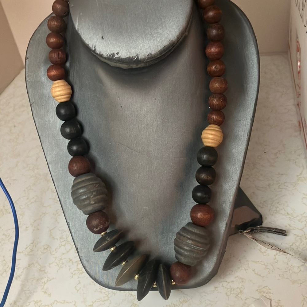 Elegant chunky Wooden Beaded Necklace